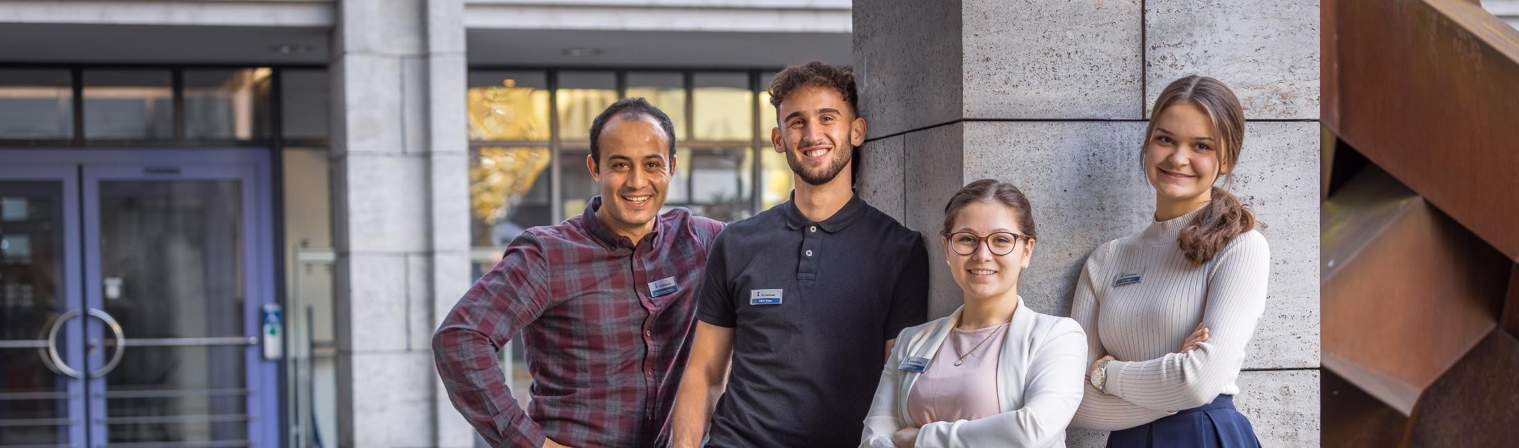 Foto Olivier Schniepp, Foto Linke GmbH. Drei Mitarbeiter der Stadtverwaltung Künzelsau im Rathaus.